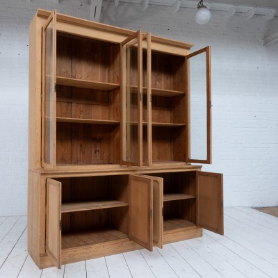 Oak bookcase, 1940