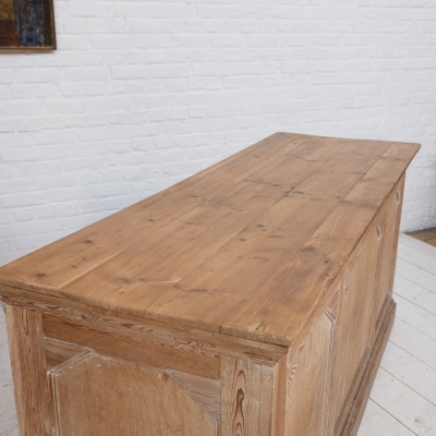 1 to 2 wooden counter shop, 1930