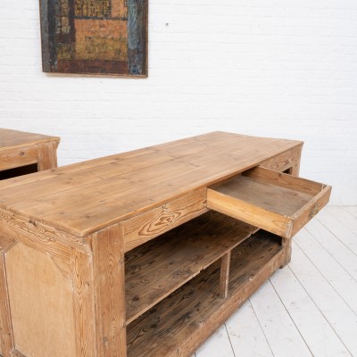 1 to 2 wooden counter shop, 1930