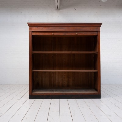 Rare Baumann curtain cabinet, 1920