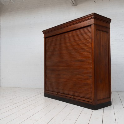 Rare Baumann curtain cabinet, 1920