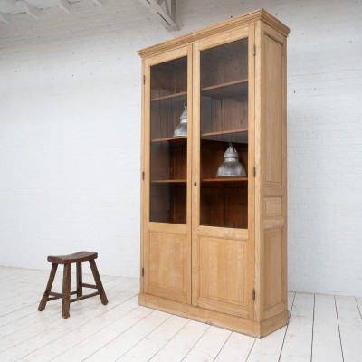 Imposante bibliothèque en chêne 2 portes, 1930