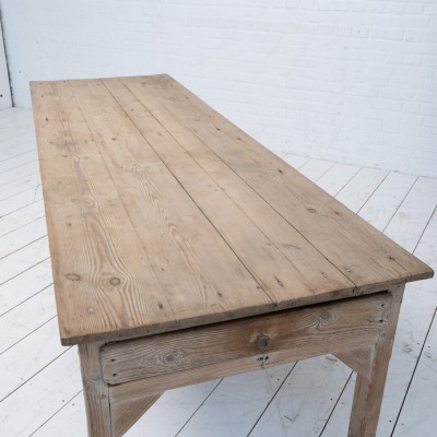 Grande table en bois, 19ème