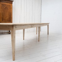 Grande table de ferme en bois