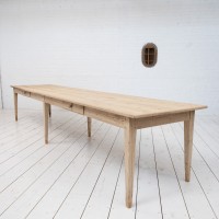 Grande table de ferme en bois