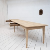 Grande table de ferme en bois