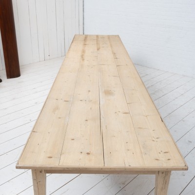 Grande table de ferme en bois
