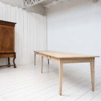 Grande table de ferme en bois