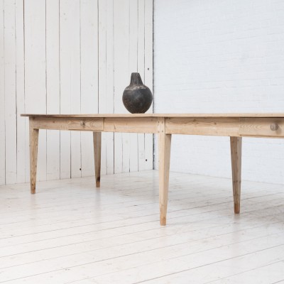 Grande table de ferme en bois
