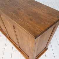 Ancien comptoir de commerce en bois, 1950