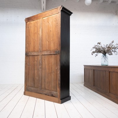 French 2-door display cabinet in blackened walnut, early 20th century.