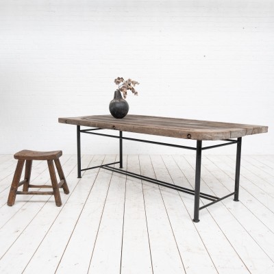 Table de repas primitive, début 20ème