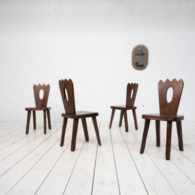 Suite de 4 chaises brutaliste en orme style Olavi HANNINEN