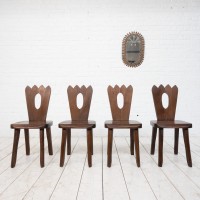 Suite de 4 chaises brutaliste en orme style Olavi HANNINEN