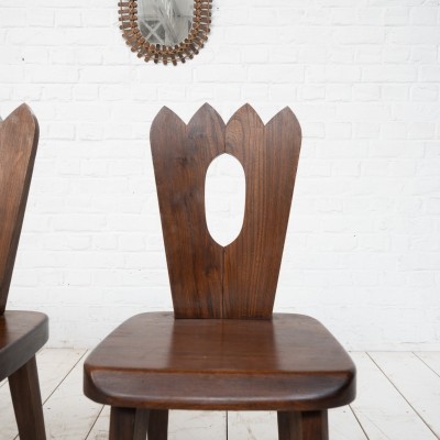 Suite de 4 chaises brutaliste en orme style Olavi HANNINEN