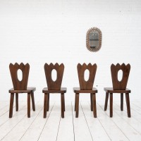 Suite de 4 chaises brutaliste en orme style Olavi HANNINEN
