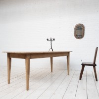 Ancienne table de ferme pieds fuseaux, début 20ème