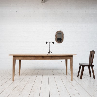 Ancienne table de ferme pieds fuseaux, début 20ème