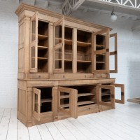 Imposante vitrine en chêne, XIXème