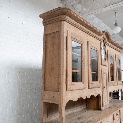 Imposing  oak buffet deux corps, 18th century