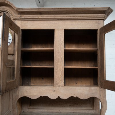 Imposing  oak buffet deux corps, 18th century