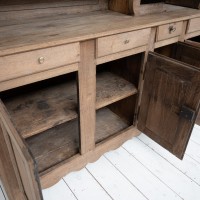 Imposant buffet deux corps en chêne, XVIIIème