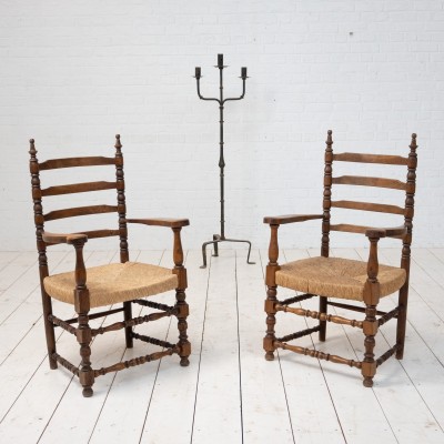 Paire de fauteuils paillés  1950