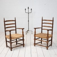 Paire de fauteuils paillés  1950