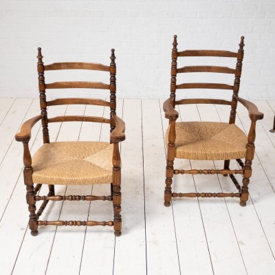 Paire de fauteuils paillés  1950