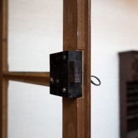 Grand buffet deux corps en bois, début XXème