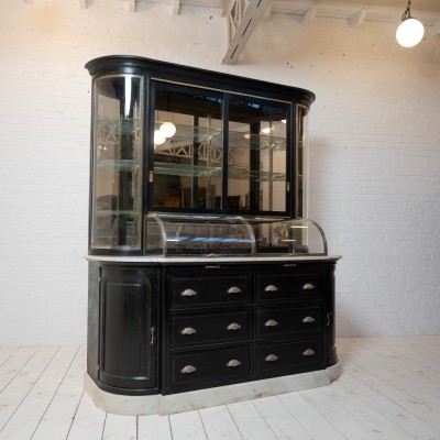 Exceptionnel meuble de boulangerie, début XXème