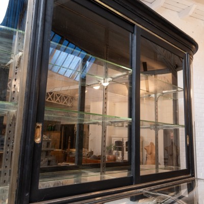 Exceptionnel meuble de boulangerie, début XXème