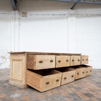 Grand meuble de mercerie à tiroirs, début XXème