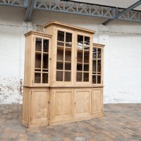 Early 20th century oak dresser
