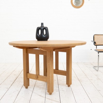 GUILLERME ET CHAMBRON French oak dining table