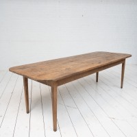 Table en chêne datant du XIXᵉ siècle