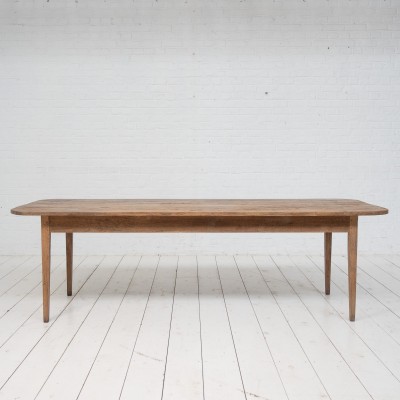 Table en chêne datant du XIXᵉ siècle