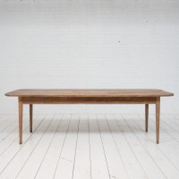 Table en chêne datant du XIXᵉ siècle