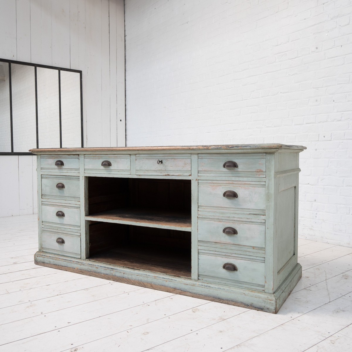 Wooden counter - Early 20th Century