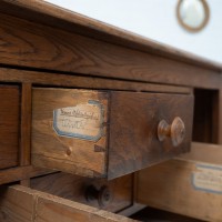 Comptoir / vitrine en chêne 1930