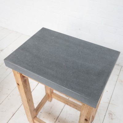 Ensemble de consoles primitive en bois et pierre bleue