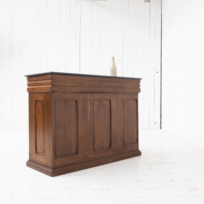 Ancien bar en chêne et pierre, début XXème