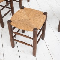 Ensemble de 6 tabourets dans le style Charlotte Perriand