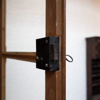 Grand buffet deux corps en bois, début XXème