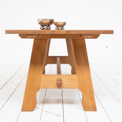 Table en chêne massif France vers 1950