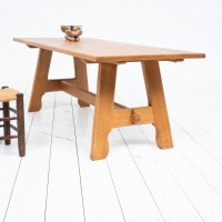Table en chêne massif France vers 1950