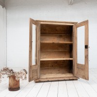 Vitrine deux portes en noyer, 19ème