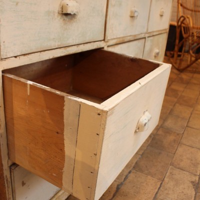 Ancien meuble de métier à tiroirs