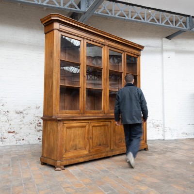 Imposante bibliothèque en noyer - 19 ème