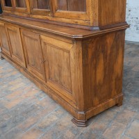 Imposante bibliothèque en noyer - 19 ème